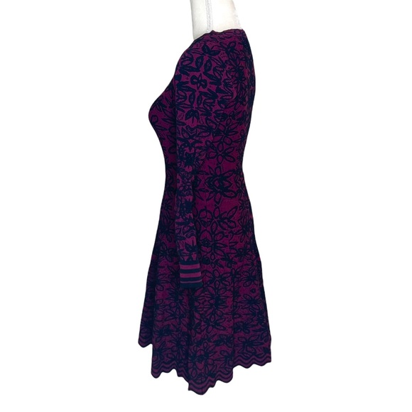 John + Jenn Cameron dress blackened berry floral stretch flare size small - Picture 3 of 8